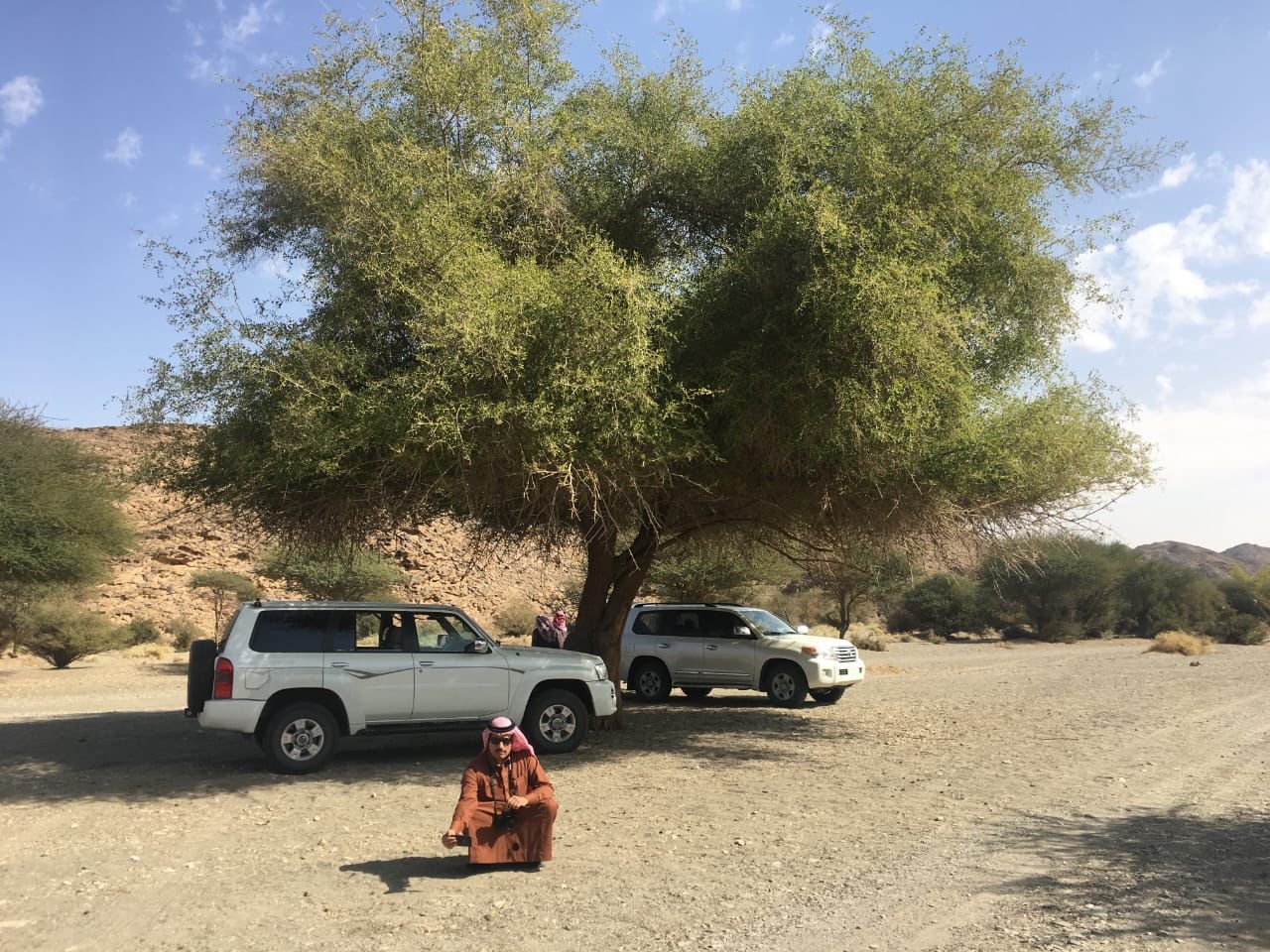 استراحة في ظل الشجر – رحلة ثهلان